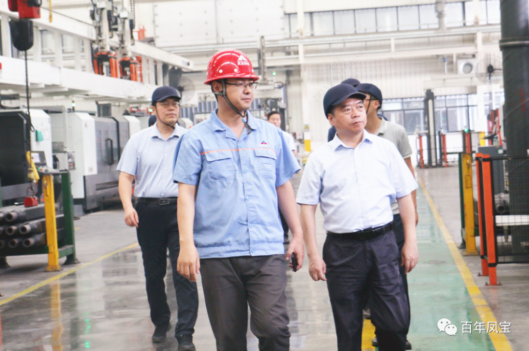 安阳市政协副主席侯合柱到jiuyou（中国）官方网站集团调研指导工作